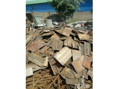 回收廢鐵，金屬庫房物品。