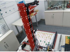 卡特熱銷智能下象棋機器人