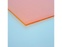 廠家直銷 雨棚用米字型蜂窩板半透明三層陽(yáng)光板防紫外線10mm