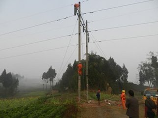 延川分公司迅速行动，及时处置线路安全隐患