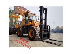 中首重工3噸四驅(qū)越野叉車生產(chǎn)廠家