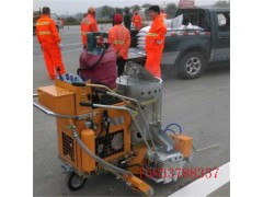 寶山小型斑馬線劃線機手扶式起蕩劃線機施工視頻