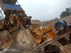 出售闲置中整套日产300吨砂石料生产线鄂式破碎机制砂机