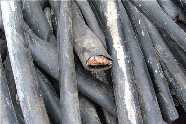 中山市阜沙镇回收240平方电缆拆除回收
