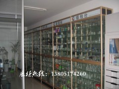 南京中医馆玻璃展柜