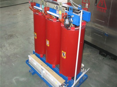 箱式变压器回收/湖州长兴回收真空泵-配电柜回收