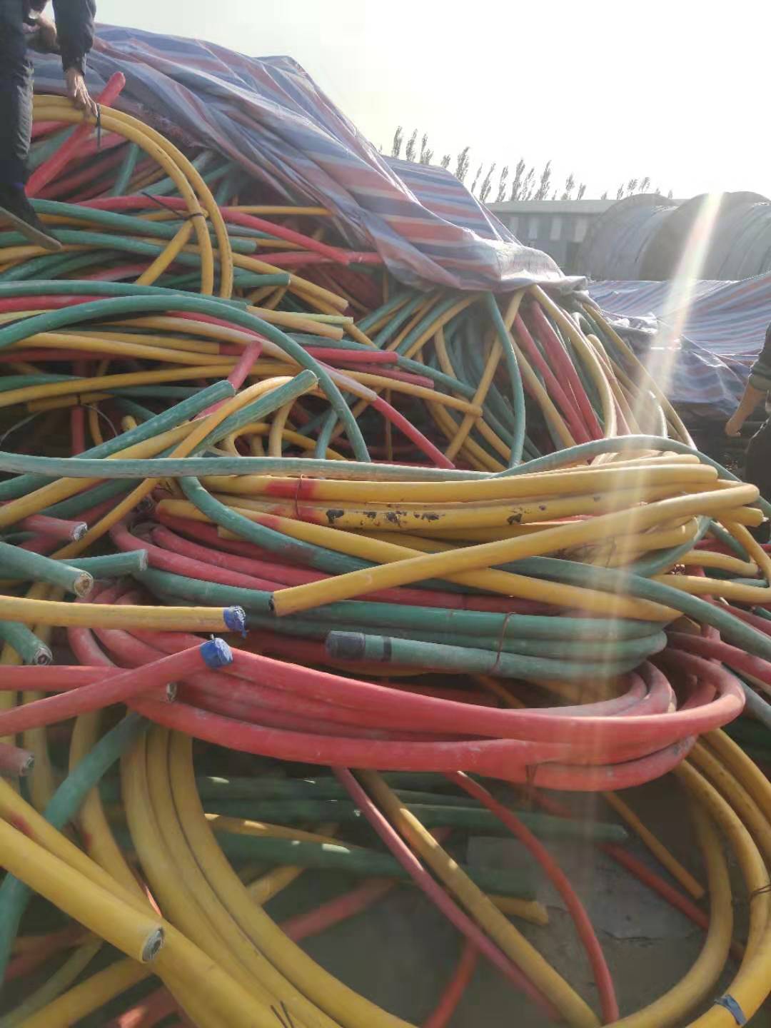 汕尾海丰县工地电缆回收电力设施设备回收