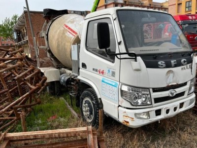 废旧混凝土搅拌运输车、锅炉一批图1