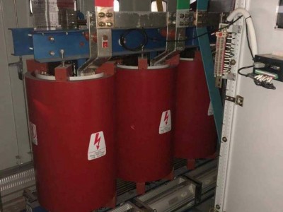 江苏省昆山变压器回收价格-昆山市高价回收变压器配电柜整套设备