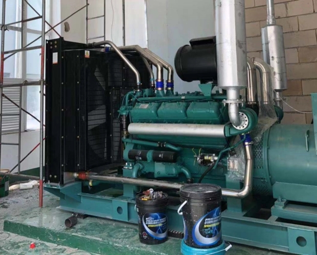 东莞东城卡特发电机回收一站式收购拆除服务