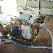 化工溶剂定量灌装机移动手持式灌装机